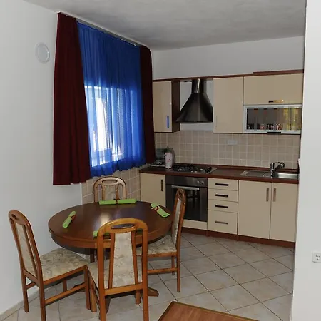 Matini Dvori Apartment
