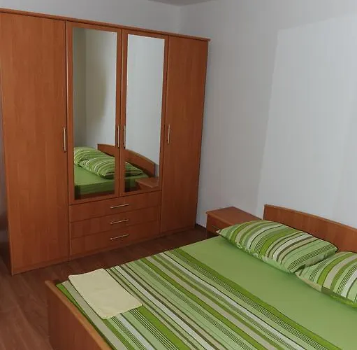 דירה Matini Dvori