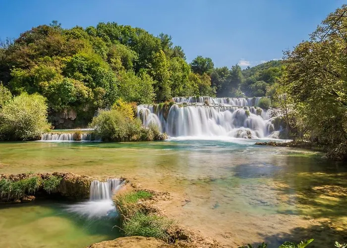 דירה Matini Dvori